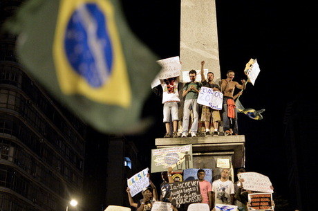 Fifa ameaça cancelar a Copa das Confederações 08_37_55_824_file?dimensions=460x305