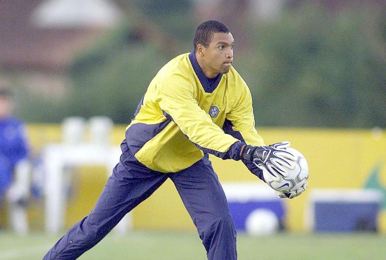 Ex-Milan e Corinthians, Dida se destacou por defender cobranças importantes, principalmente durante a Liga dos Campeões, durante a sua passagem pelo clube italiano 