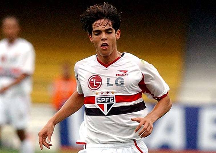Pensando em reforços para o restante do ano, os quatro grandes do futebol paulista estão correndo atrás de ídolos do passado. De acordo com o jornal espanhol todoxdeportes.es, o São Paulo estaria bem perto de repatriar o meia Kaká, que foi revelado pelo Tricolor paulista em 2001