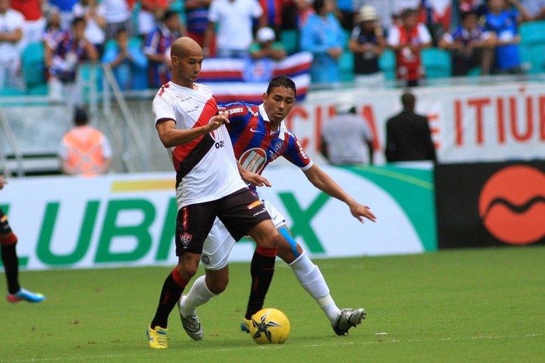 A Fonte Nova recebe o tradicional Ba-Vi. Mandante do jogo, o Vitória já goleou o rival Bahia duas vezes em 2013: 5 a 1 e 7 a 3