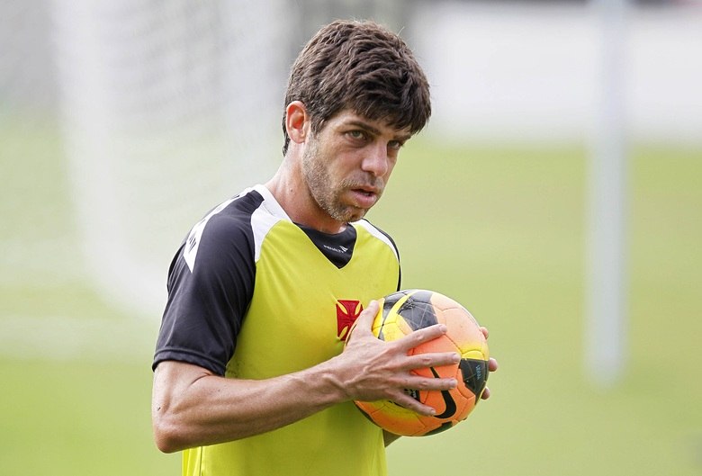 O clássico contra o Fluminense deve marcar a reestreia de Juninho Pernambucano no Vasco. O jogador voltou ao clube após ficar curto período no New York Red Bulls