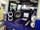 A amplitude do interior (muito marcante) permitiu à Kombi receber diversos equipamentos de som especiaisVEJA TAMBÉM> Os carros mais vendidos do Brasil de todos os tempos> Veículos do passado cujos nomes podem voltar; Santana, Monza e Escort estão confirmados!Quer saber tudo sobre carros? Acesse www.r7.com/carros