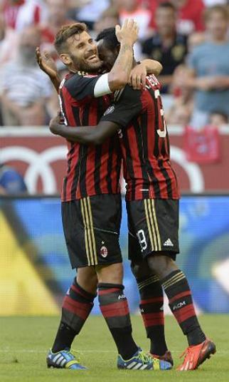 Autuori mexeu em mais três posições. Com Jadson, Roni e Ademilson 
nos lugares de Ganso, Silvinho e Aloísio, o São Paulo não melhorou. 
Osvaldo também entrou em campo mais tarde, na vaga de Lucas Evangelista.
 Nada que ameaçasse o triunfo do Milan na Allianz ArenaVeja mais na Gazeta Esportiva