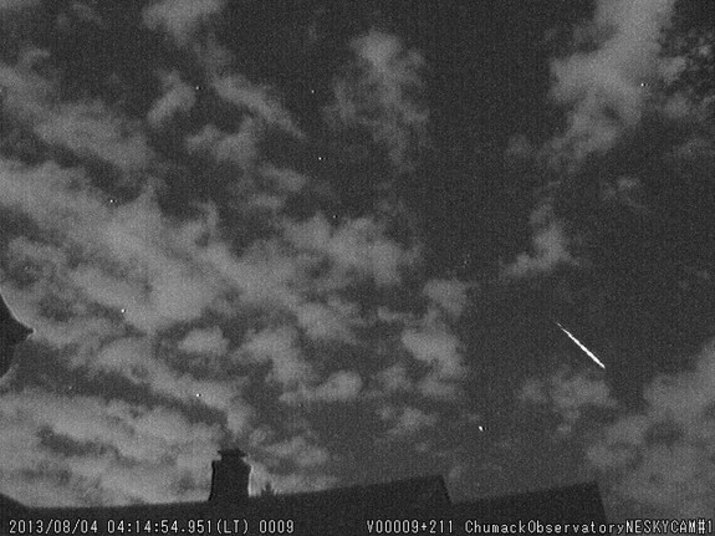 Os meteoros podem ser vistos a partir de julho, mas é em agosto que as chuvas de meteoros atingem seu pico de intensidade Os meteoros podem ser vistos a partir de julho, mas é em agosto que as chuvas de meteoros atingem seu pico de intensidade