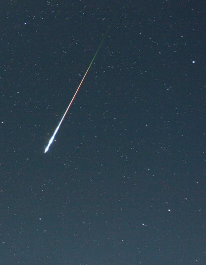 Isso porque cerca de 10 a 40 toneladas de poeira meteórica invisível penetra na atmosfera vinda do espaço todos os dias!