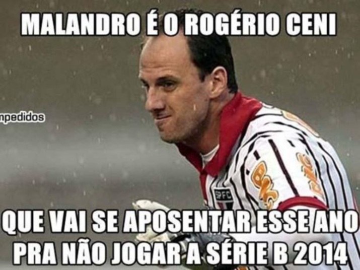 

O São Paulo mal voltou da excursão por Europa e Japão, mas
já perdeu mais uma no Brasileirão. No domingo (11), o Tricolor paulista foi
derrotado por 2 a 1 pela Portuguesa e se afundou ainda mais em uma das piores
crises de sua história. Das últimas 17 partidas, o time do Morumbi venceu
apenas uma. E a péssima fase não foi perdoada pelos torcedores rivais. Confira
os memes mais hilários que deram o que falar nas redes sociais &nbsp;

