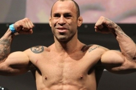 Wanderlei Silva falta em exames médicos e Sonnen lutará com Vitor Belfort no UFC 175 20_39_51_168_file?dimensions=460x305