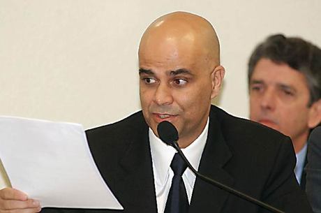 Ministros retomam julgamento pelos recursos do operador do mensalão