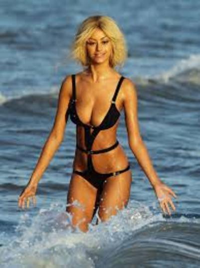 Ribery admitiu que esteve com elas mas disse que não sabia que se 
tratavam de prostitutas. A legislação francesa prevê três anos de prisão
 e multa de até 45 mil euros para quem pagar pelos serviços sexuais de 
menores de idade.O processo acabou arquivado em 2011