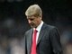 O francês Arsène Wenger é outro que também não deu muito certo como jogador. Apesar disso, conquistou o Campeonato Francês de 1978/1979, pelo Strasbourg. Assumiu o comando, a posição de manager no Arsenal, em 1996. Conquistou inúmeros títulos, três deles da Premier League. O técnico é famoso pela sua filosofia de não contratar craques, e sim, jovens promissores