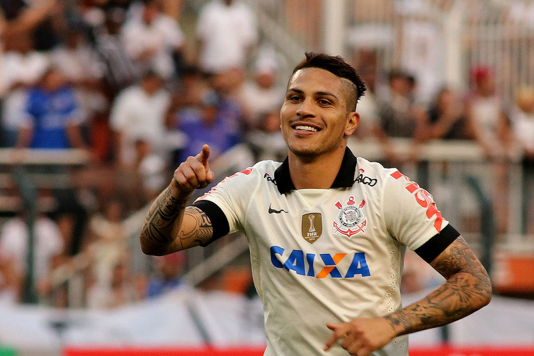 Guerrero chegou ao Corinthians e logo virou
ídolo pelo gol marcado na final do Mundial de Clubes em 2012. Não à toa, o
peruano fatura R$ 400 mil de salário