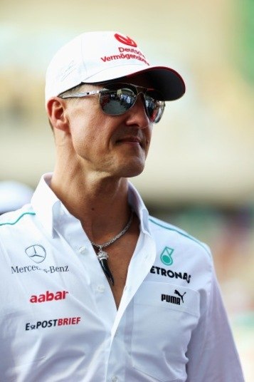 &nbsp;A rádio francesa&nbsp;RMC garante ter ouvido de fontes seguras que o alemão Michael Schumacher enfrenta uma hemorragia cerebral. O estado de saúde do ídolo da Fórmula 1 tem piorado com o passar das horas