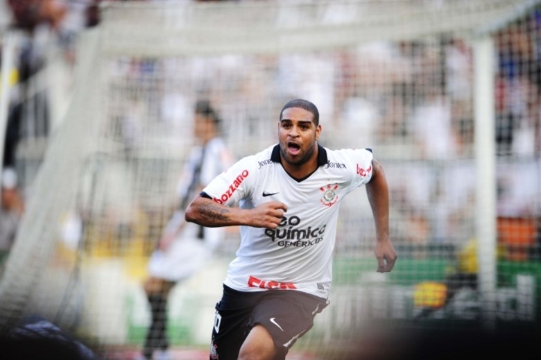 Em sua passagem pelo Corinthians, Adriano disputou apenas sete partidas,
 sendo três como titular, e marcou dois gols. O primeiro deles, 
inclusive, ajudou o clube alvinegro a garantir o título do Campeonato 
Brasileiro de 2011. No entanto, com problemas disciplinares e mau 
rendimento em campo, o atacante acabou acertando saída em 2012