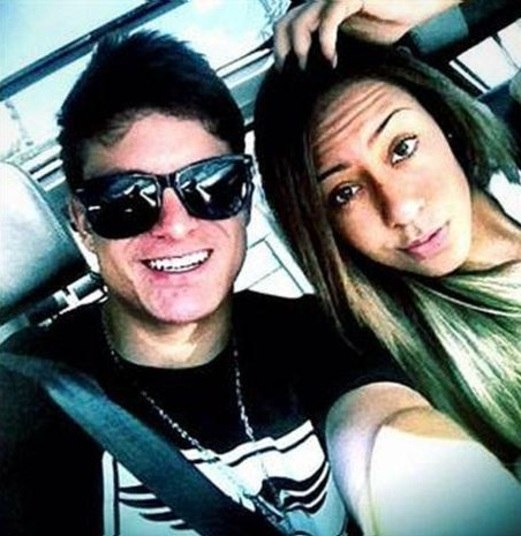 Rafaella Santos, irmã de Neymar, também terminou um relacionamento neste ano. Lucas Crispim, jogador do time de base do Santos, namorava com a moça há cerca de três anos. Rafa vive publicando mensagens misteriosas de amor desde quando acabou o namoro. Será que ainda são pra ele?