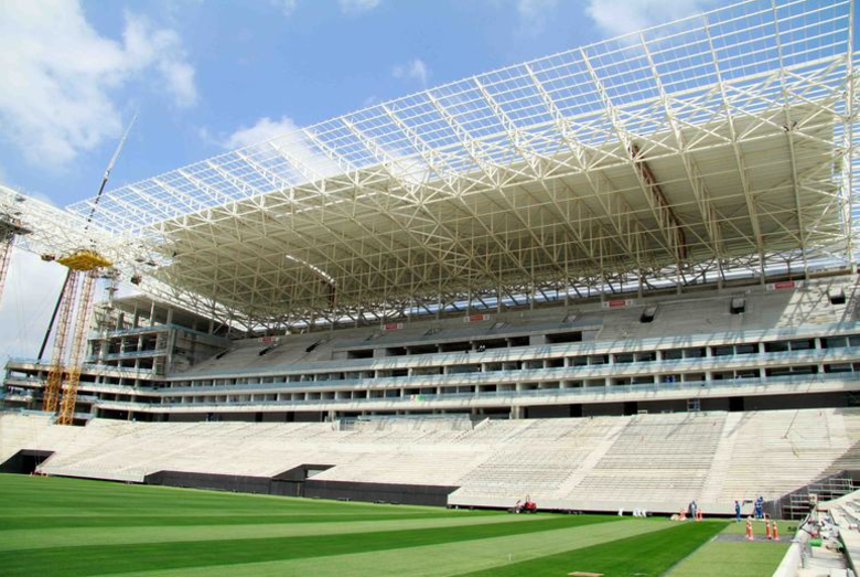 O torcedor ficará protegido pela cobertura na Arena Corinthians 