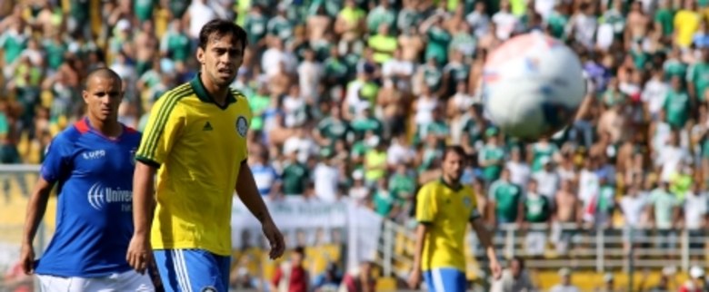 Depois do empate sem gols que garantiu o retorno do Palmeiras à elite do futebol, parte da torcida presente no Pacaembu protestou e gritou que o retorno era apenas obrigação