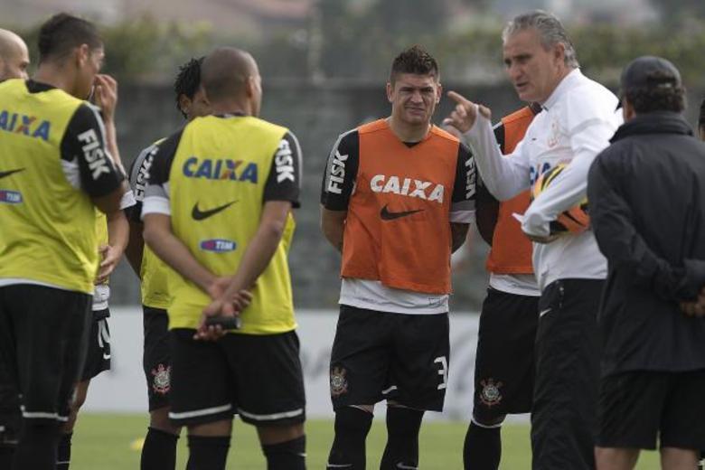 “Olha, o contrato dele está acabando. É um treinador com o mercado muito
 aberto, não só no Brasil. Minha torcida é para que ele fique. Minha e 
dos atletas, de quem vive no clube. Mas, se não tiver a presença dele 
aqui no ano que vem, não vai ser surpresa”, afirmou