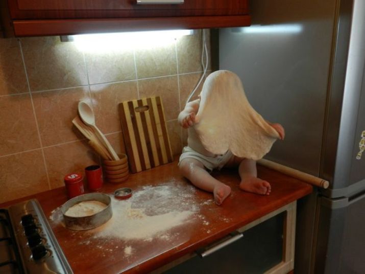 Deixar criança sozinha na cozinha dá nisso. Cuide bem do seus filhos, e bom final de seman!