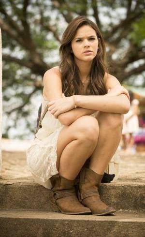 Bruna Marquezine em gravação de novela