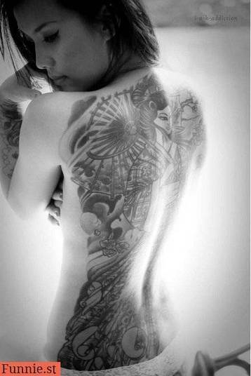 Os traços dessa tatuagem é um dos mais bonitos que tem