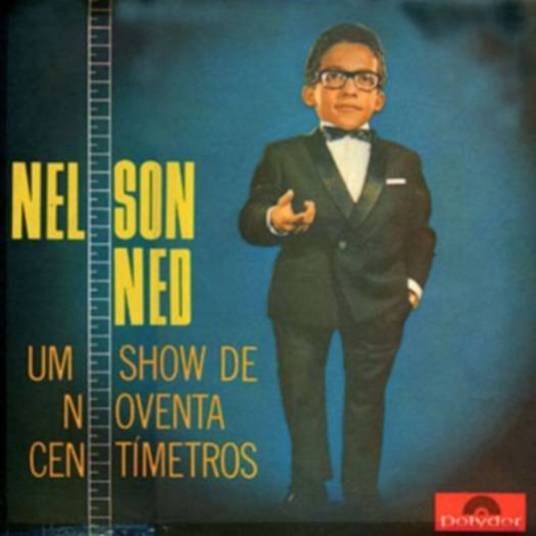 Seu primeiro álbum se chamava Um Show de Noventa Centímetros. O cantor ficou bravo, pois tinha mais de 1 m de altura, mas os executivos da gravadora achavam que o título chamaria mais atenção dessa forma