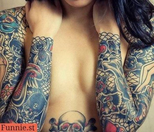 Outro bom exemplo de braços fechados de tatuagem que ficaram legais