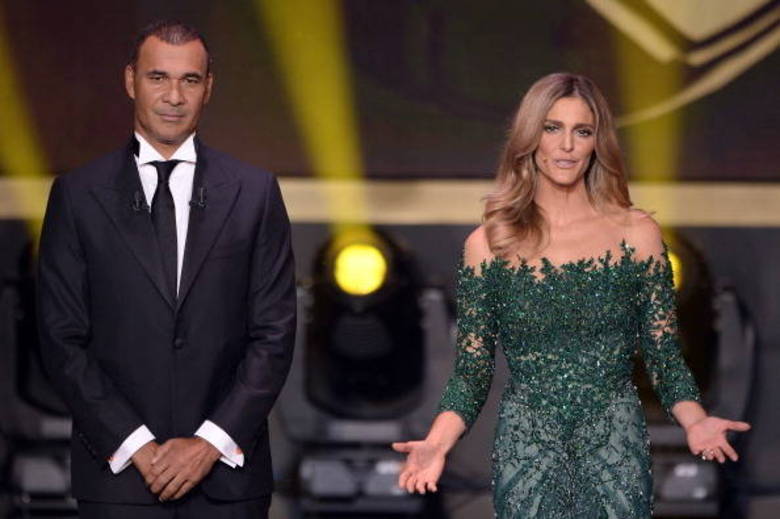 Na cerimônia de entrega da Bola de Ouro da Fifa, Fernanda Lima chamou atenção ao aparecer com um vestido verde e cristais Swarovski. O modelo custa R$ 16 mil Na cerimônia de entrega da Bola de Ouro da Fifa, Fernanda Lima chamou atenção ao aparecer com um vestido verde e cristais Swarovski. O modelo custa R$ 16 mil