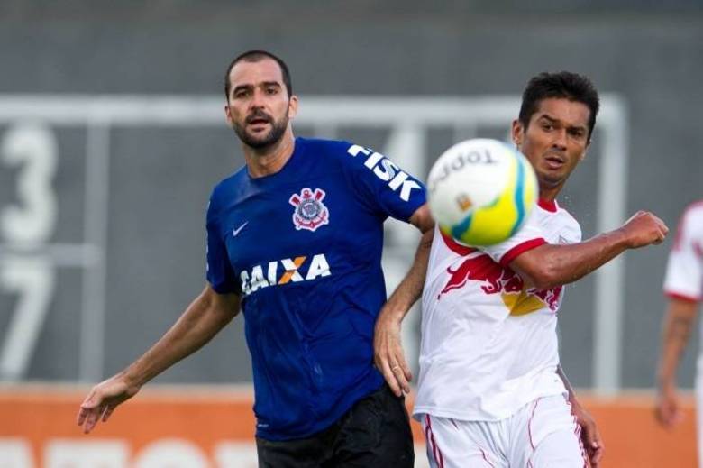 A boa notícia do dia para o torcedor alvinegro foi a renovação de contrato do meia Danilo. O Corinthians chegou a um meio-termo no acordo e renovou com o jogador de 34 anos até metade de 2015