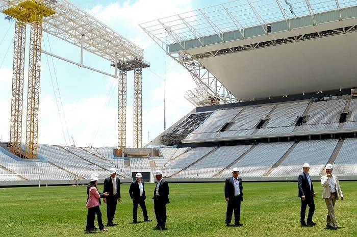Itaquerão ganha proteções em setor interditado da obra