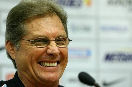 Palmeiras confirma apresentação de Oswaldo de Oliveira para esta terça-feira (16)