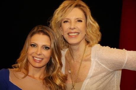 Sheila Mello fala sobre intimidades em programa de TV