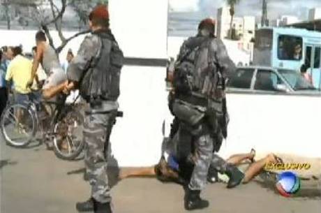 Alguns moradores também acabaram presos durante a perseguição