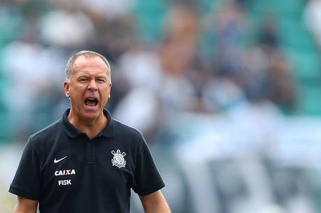 Antes de clássico, Mano minimiza polêmica do Paulista