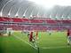 A casa colorada foi reinaugurada no último sábado (15), na goleada do Inter por 4 a 0 sobre o Caxias.&nbsp;No evento-teste, apenas dez mil sócio-torcedores puderam ocupar os anéis inferiores do estádio. Para a Copa do Mundo, ainda faltam pequenos detalhes de infra-estrutura e a abertura de um edifício-garagem que será usado pela Fifa.Porém, assim como acontece na Arena Corinthians, um impasse envolvendo as arquibancadas móveis levantou até a hipótese de exclusão do Beira-Rio como sede do Mundial. O presidente do Inter, Giovani Luigi, declarou que o Inter não tem condições de pagar os mais de R$ 20 milhões por algo que ão será usado pelo clube colorado no futuro. Assim como no caso de São Paulo, no entanto, é provável que o Governo do Estado intervenha e que o Beira-Rio seja confirmado.&nbsp; Vale lembrar que as obras do estádio ficaram paradas por nove meses (entre junho de 2011 e março de 2012), devido ao imbróglio envolvendo a assinatura do contrato com a Andrade Gutierrez