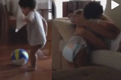 Dani Souza comemora gol de Bruno Lucas