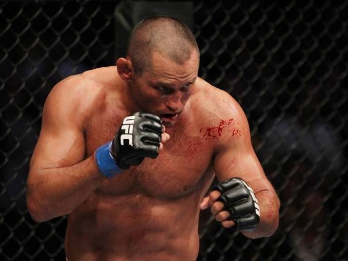 Veterano do MMA, Dan Henderson terá que para de repor hormônios aos 43 anos, fato que deve ajudar a abreviar sua carreira