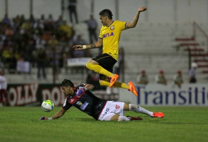 Corinthians embala e novo ídolo Luciano promete mais um show no clássico contra o São Paulo
