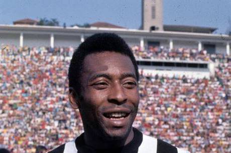 Maior vítima de Pelé, Corinthians manda recado ao Rei