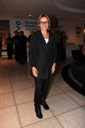 Giulia Gam
A atriz teria sido alvo de um processo movido
pelo síndico do prédio em que mora no Rio de Janeiro. Segundo ele, Giulia não estava
pagando os valores referentes ao condomínio. A dívida estaria calculada em
aproximadamente R$ 20 mil

 