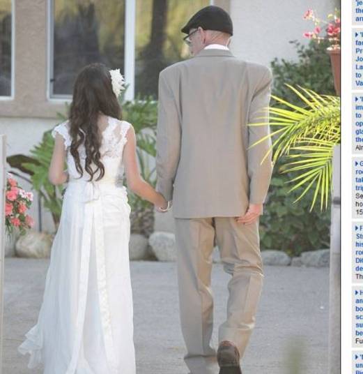 

 “No futuro, isso vai significar muito para
Josie. Ela sempre vai se lembrar deste dia”, afirmou Zetz 


Jovem 'renasce' após cirurgia para retirar câncer no cérebro