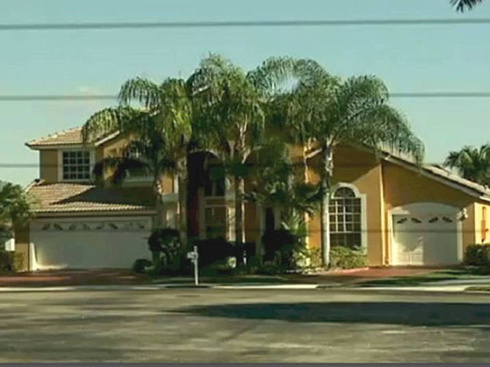 A bispa Sônia, da Igreja Renascer, também possui uma bela casa em Miami, onde desfruta da tranquilidade da região A bispa Sônia, da Igreja Renascer, também possui uma bela casa em Miami, onde desfruta da tranquilidade da região