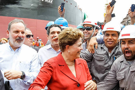 Presidente inaugurou petroleiros em PE na semana passada