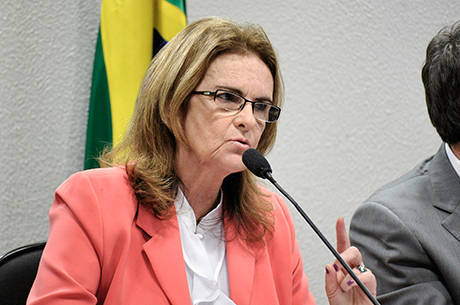 Graça Foster disse hoje no Senado que quer "menos surpresas e menos noticiário que não é positivo" para a Petrobras
