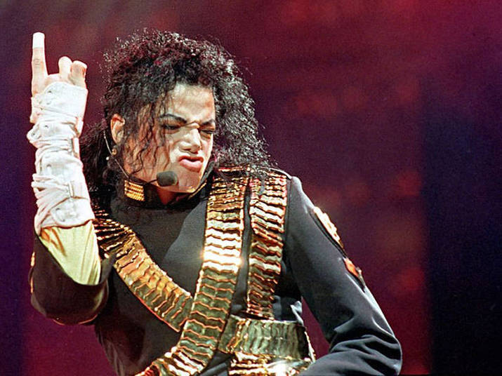 Em 2013, uma nova música de Michael Jackson foi lançada, com o sugestivo nome de Resurrection (ressurreição, em português)