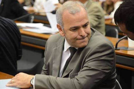Júlio Delgado vai apresentar relatório preliminar sobre caso Vargas