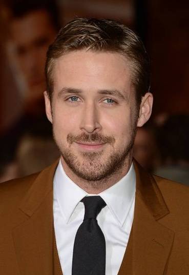 Aos 33 anos, Ryan Gosling também arranca suspiros de muitas mulheres e poderia arrecadar muito dinheiro para uma instituição
