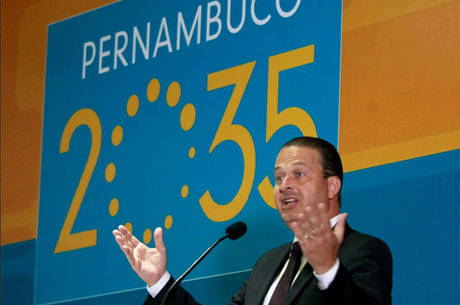 Eduardo Campos começa já cumprir agenda de candidato