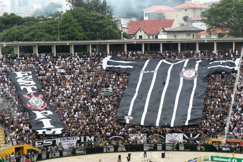 O jogador que mais disputou partidas no Estádio, foi o atacante Cláudio, com 322. Ele jogou nas décadas de 40 e 50