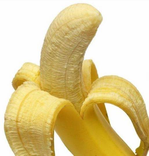 Paulinho, atleta do Tottenham-ING, publicou a imagem de uma banana em seu Instagram