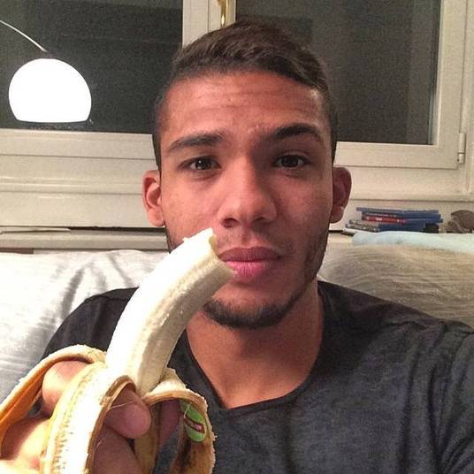 Juan Jesus, zagueiro da Inter de Milão, também fez a sua colaboração Juan Jesus, zagueiro da Inter de Milão, também fez a sua colaboração
